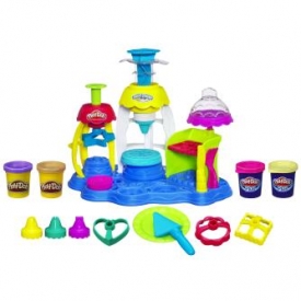 Игровой набор Play-Doh PLUS Фабрика пирожных