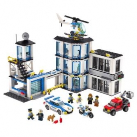 Конструктор LEGO City Police Полицейский участок (60141)
