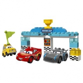 Конструктор LEGO DUPLO Cars TM Гонка за Кубок Поршня (10857)