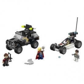 Конструктор LEGO Super Heroes Гидра против Мстителей (76030)