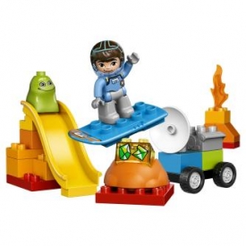 Конструктор LEGO DUPLO Miles Космические приключения Майлза (10824)