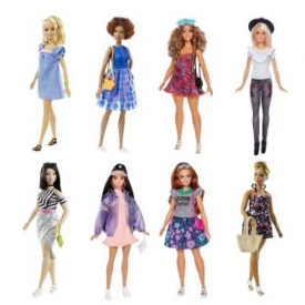Набор Barbie Игра с модой Кукла и одежда в ассортименте